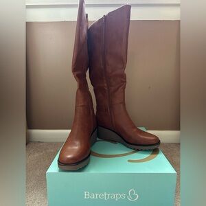 BareTraps WINIFRED Tall Wedge Boots – Cognac – Size 9M (BT31038) – NEW